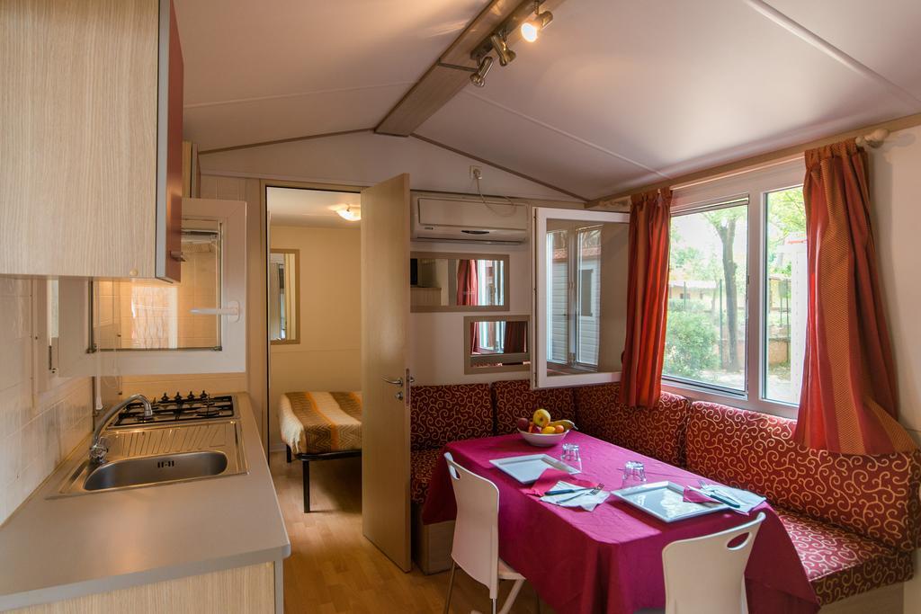 Village Camping Hawaii Албиния Екстериор снимка