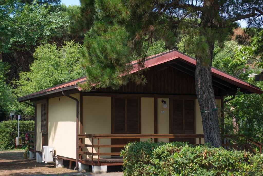 Village Camping Hawaii Албиния Екстериор снимка