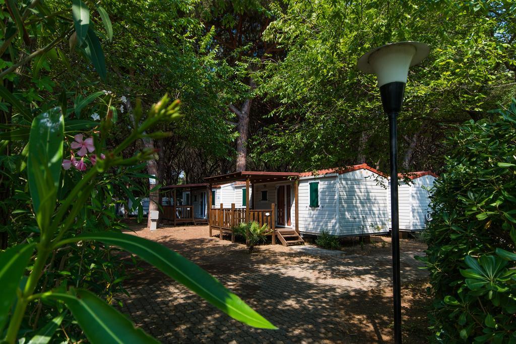 Village Camping Hawaii Албиния Екстериор снимка