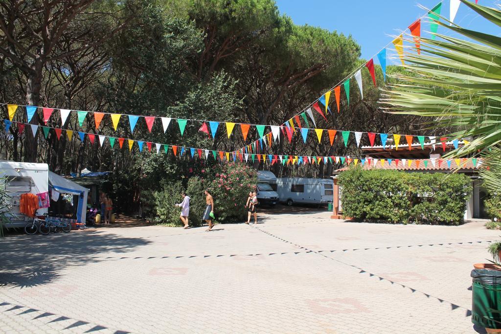 Village Camping Hawaii Албиния Екстериор снимка